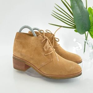 Clarks Originals Phenia Carnaby Women 7.5 Brown Tan Leather Chukka Boot Lace Up